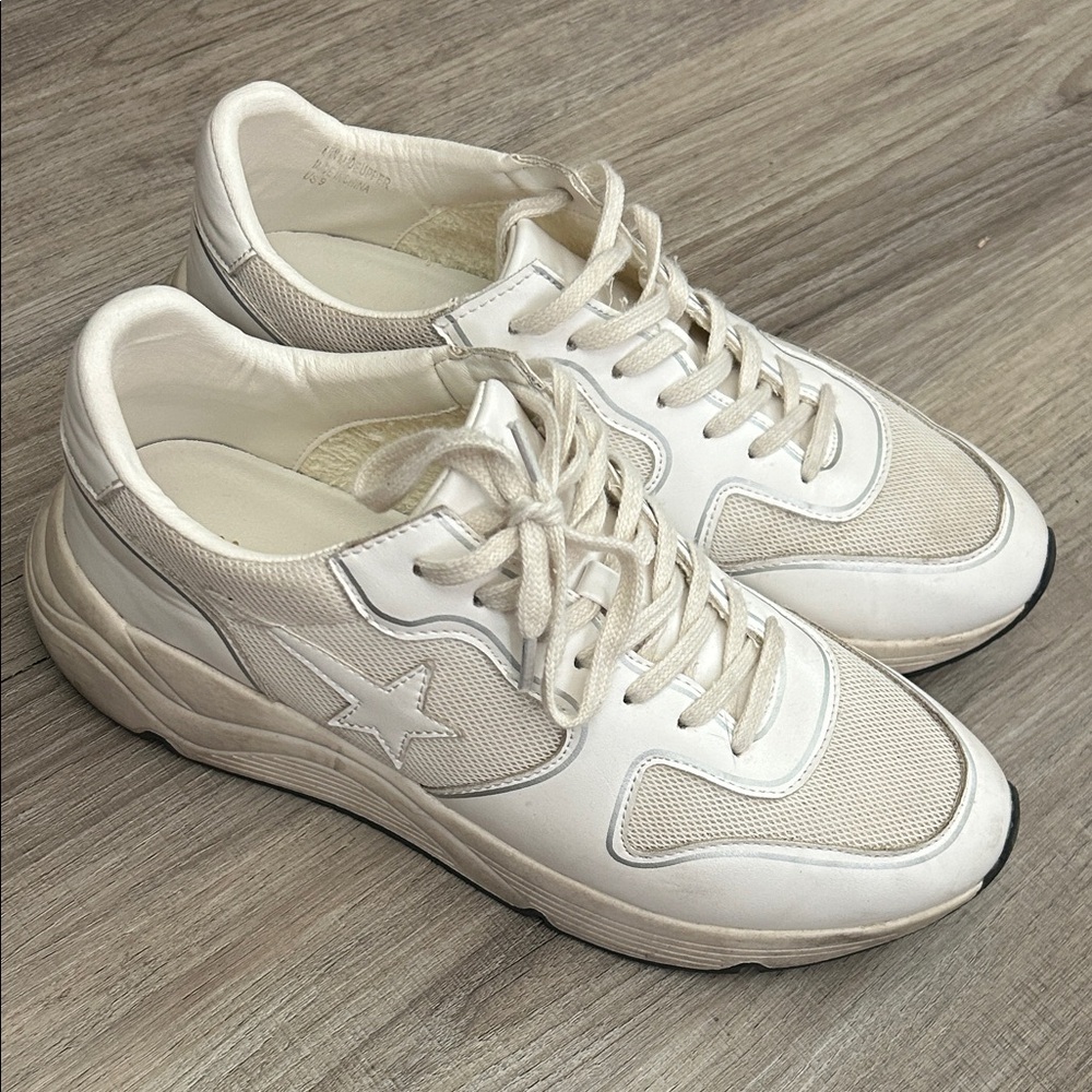 Vici White Sneakers